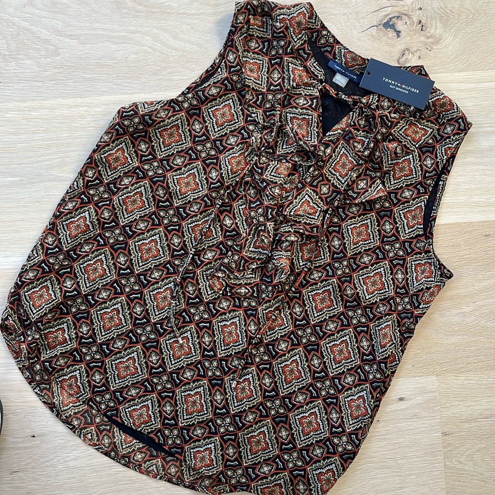 NWT Tommy Hilfiger Top